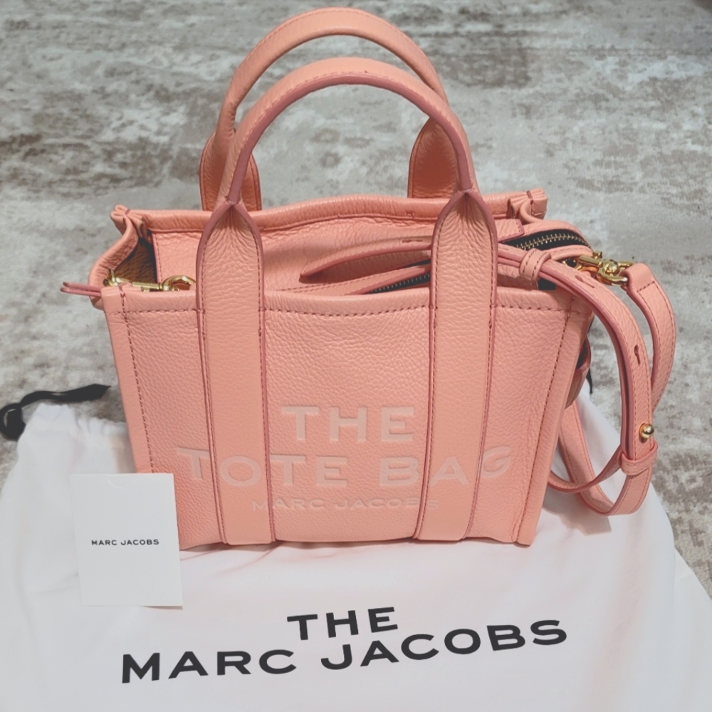 Marc Jacobs The Tote Bag Mini in Peach Leather